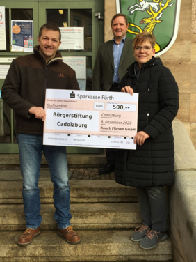 Spende von Fliesen Rauch Bürgerstiftung Cadolzburg