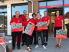 Einkaufstaschenaktion der Sparkasse Fürth verkauf von Einkaufstaschen zugunsten der Bürgerstiftung Wilhermsdorf