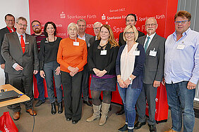 Erfahrungsaustausch in der Sparkasse Fütrh Stiftergemeinschaft der Sparkasse Fürth