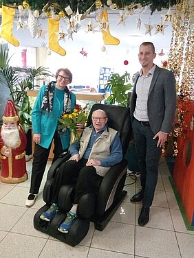 Seniorenstiftung Kemmeter Massagestuhl für das Fritz-Rupprecht-Heim